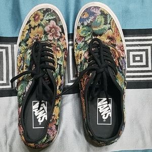 Van's shoes size 6.5 canvas flower print
